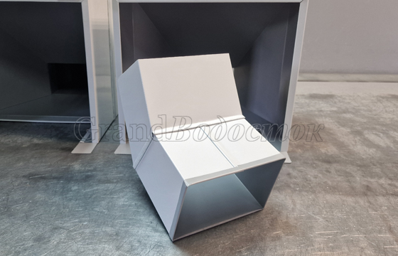 Квадратный водосточный отмет