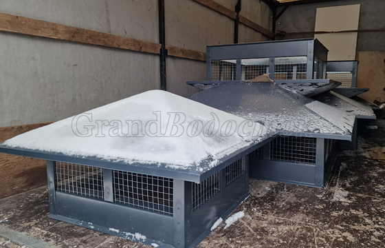 Дымники с сеткой в цвете RAL 7016